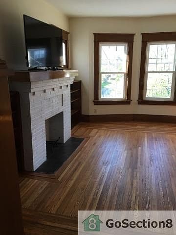 1st image of 949 Amherst St #2