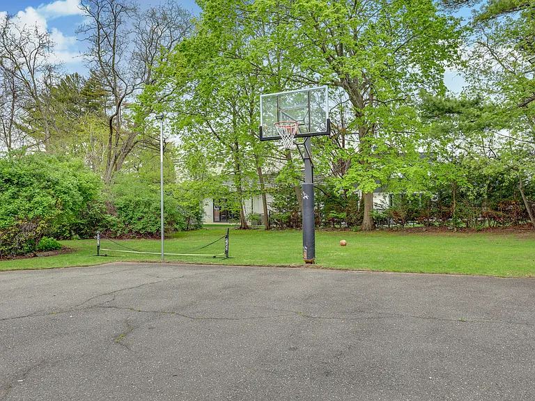 105 Everit Ave — Photo 44