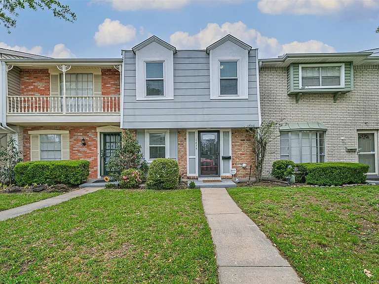 1415 Ramada Dr #1415 — Photo 1