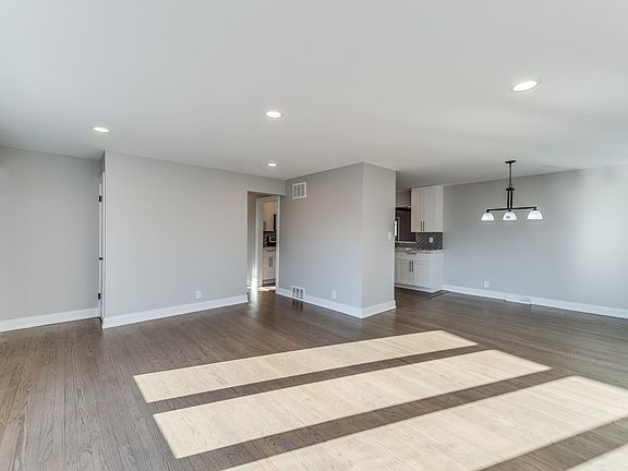 5th image of 2632 William Ave