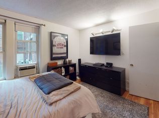 64 W Cedar St #2F, Boston, MA 02114