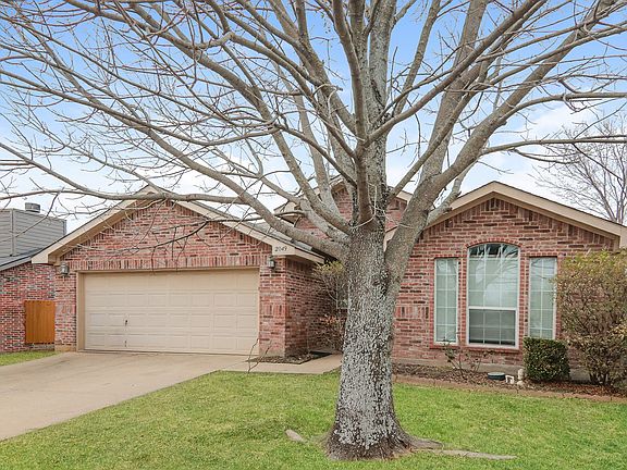 3rd image of 2049 Hollow Creek Dr