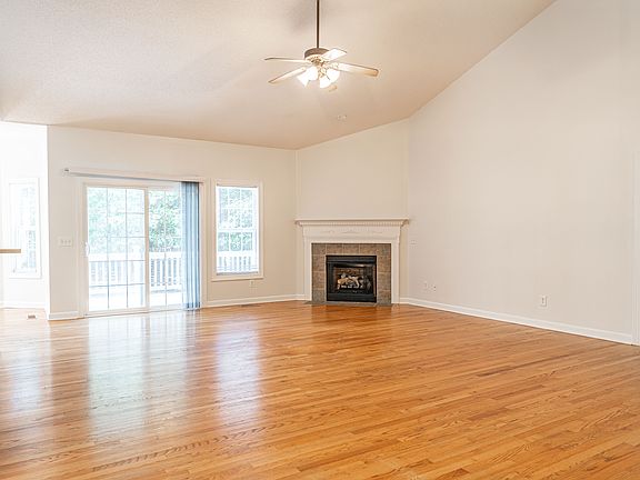 4th image of 4601 Airport Rd