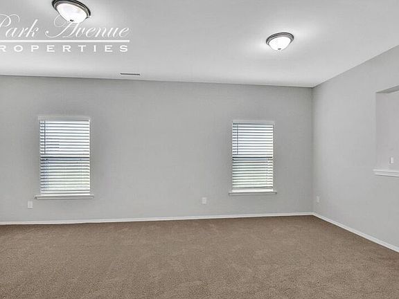 5th image of 908 Sweet Gale Dr