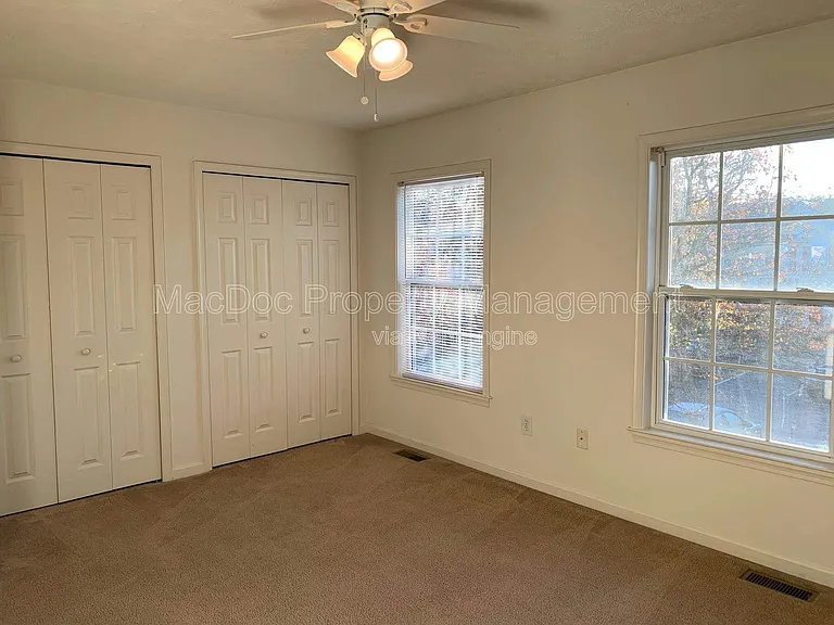 10506 Boxmeer Ct — Photo 13