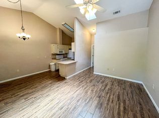 3824 SW 30th Ter, Gainesville, FL 32608
