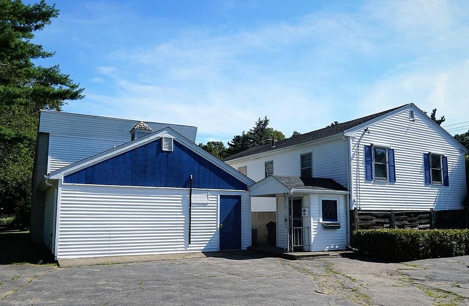 1st image of 738 Park St