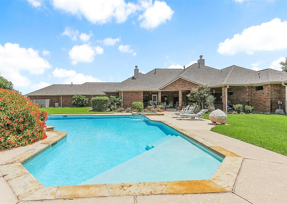 1st image of 8756 Tiffanys Ct