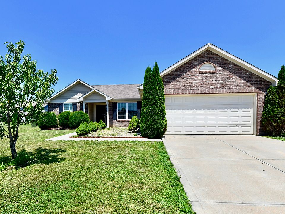 1st image of 894 Rosewood Dr