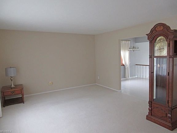4th image of 8624 Newcomb Dr