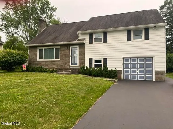 10 Maybrook Drive, Schenectady, NY 12302