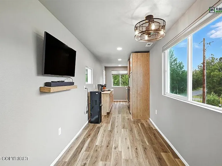 6025 N Engstrom Rd — Photo 8