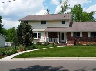 3637 Wildwood Dr, Endwell, NY 13760