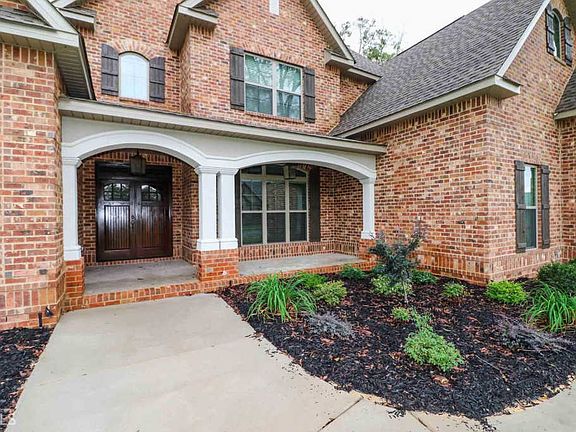 3rd image of 500 Southern Woods Trl #7