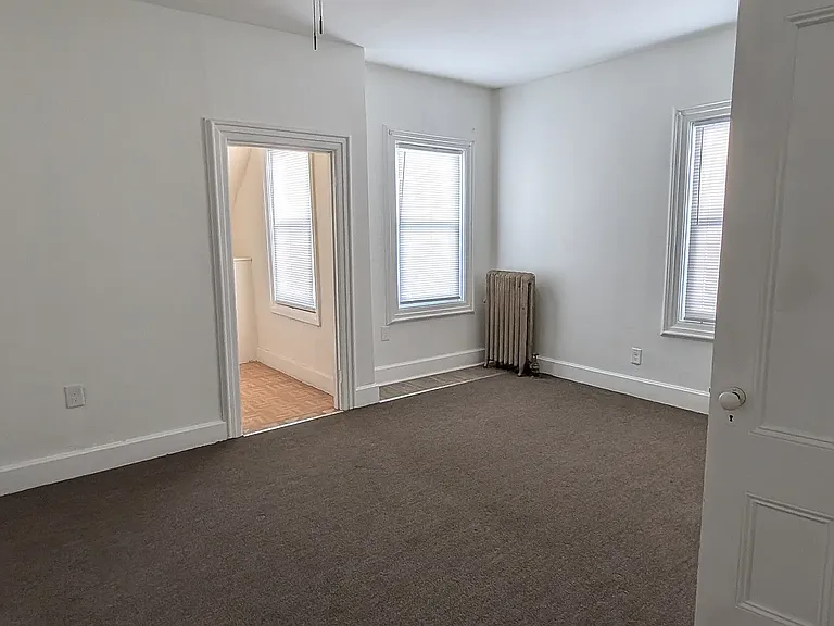 6 Brandon Rd — Photo 9