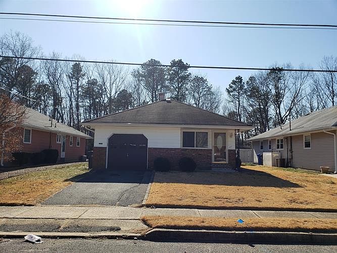 1st image of 27 Mount Matterhorn Ln