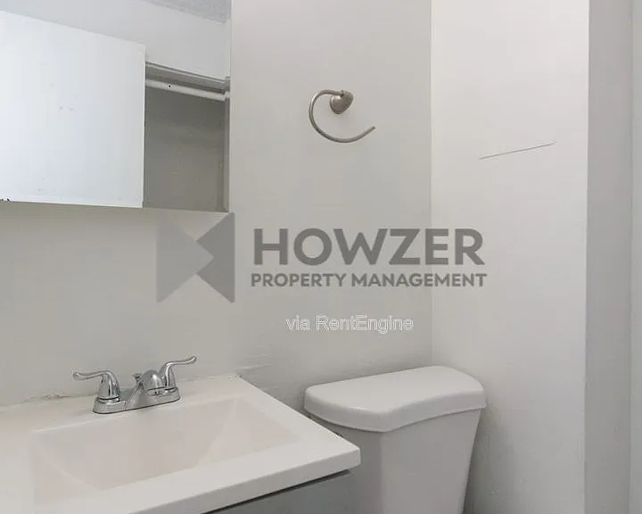 109 Green St #6 — Photo 9