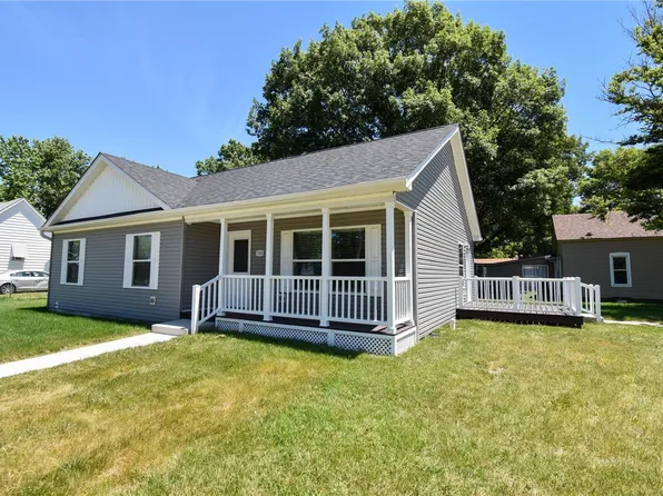 704 N Monroe St, Litchfield, IL 62056