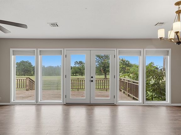 5th image of 300 Ridgecrest Ct