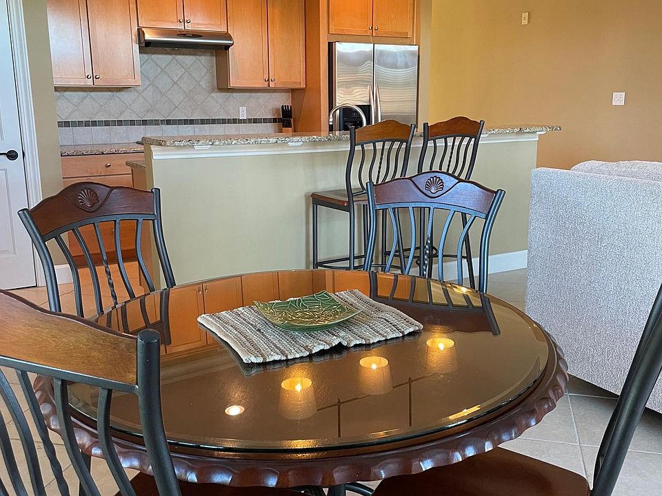 dining table & bar stools