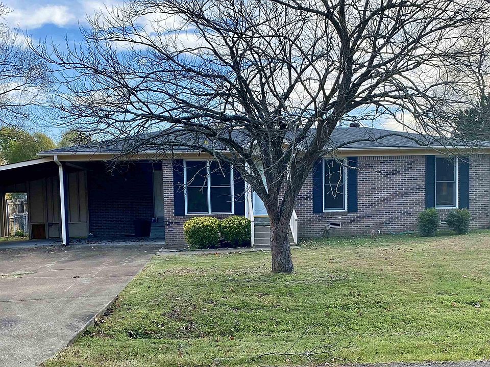 1st image of 35 Holly Hill Dr