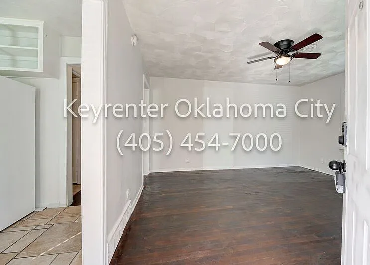 4913 N Willow Ave #4913 — Photo 7