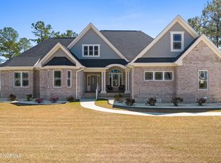 526 Crow Creek Dr NW, Calabash, NC 28467