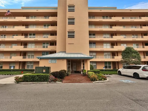 4570 Pinebrook Cir APT 404, Bradenton, FL 34209