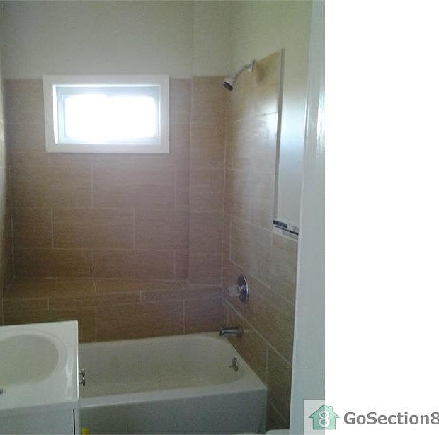 2nd image of 266 Wainwright St