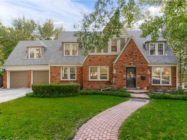 6821 Brookside Rd, Kansas City, MO 64113
