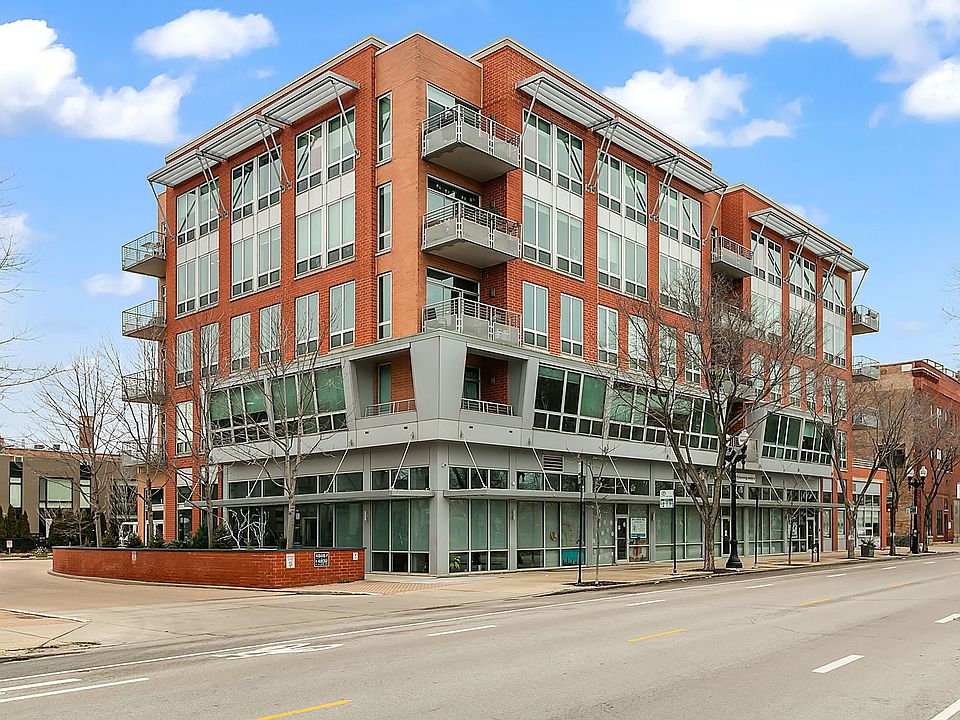 1st image of 4846 N Clark St APT 402N
