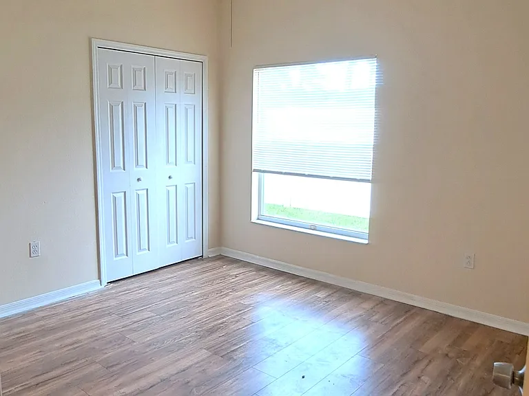 41 Rickenbacker Dr — Photo 11