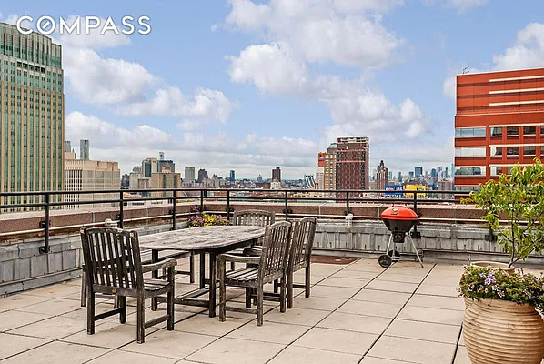 Sold by Compass | media 10