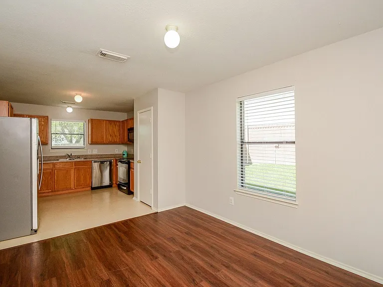 6835 Lower Arrow Dr — Photo 7
