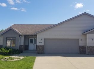 307 Maust Way, Horace, ND 58047