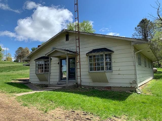 1st image of 63 Valley View Dr SE