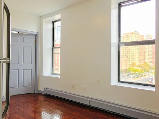 Rented by Keller Williams NYC | media 16