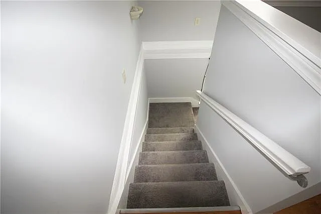 1124 N Johnson St — Photo 13