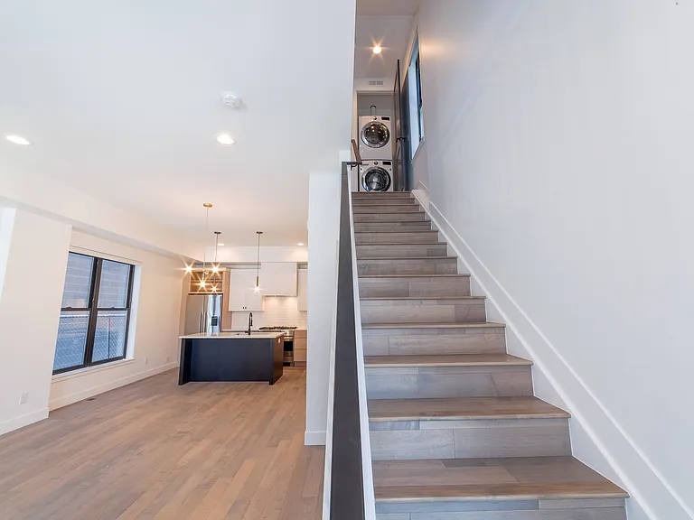 2317 Stout St — Photo 17