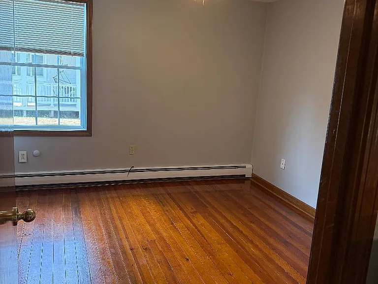 22 Oak Hill Ave #1 — Photo 6