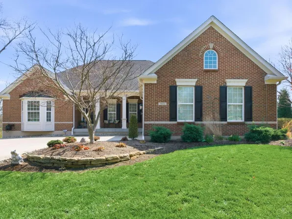 7452 Overglen Dr, West Chester, OH 45069