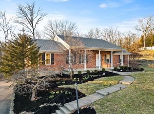 1007 Grandin Ridge Dr, Cincinnati, OH 45208