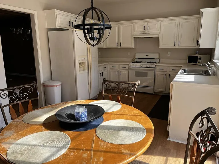 577 Ashland Pkwy — Photo 15