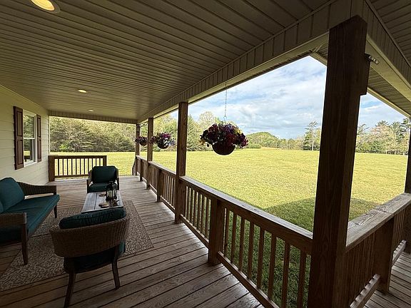 5th image of 1610 Price Ridge Rd