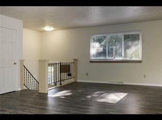 5321 Powdermill Rd, Kent, OH 44240