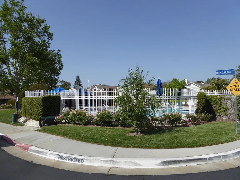 24022 Rockridge Ct — Photo 19