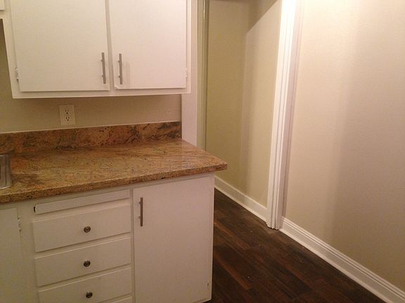kitchen/hall