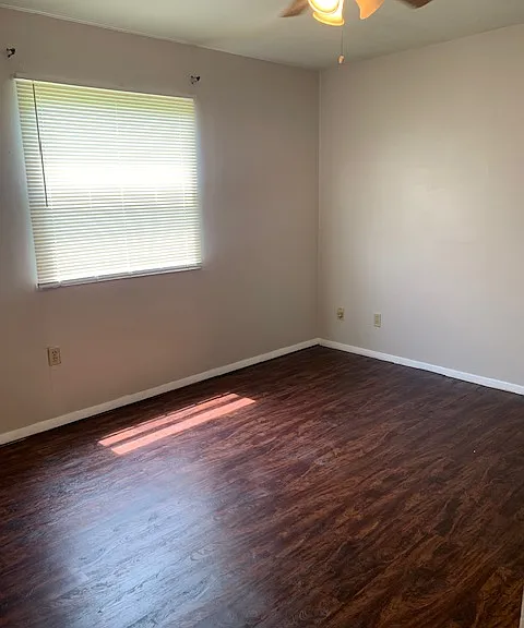 1651 W Kemper Rd — Photo 10