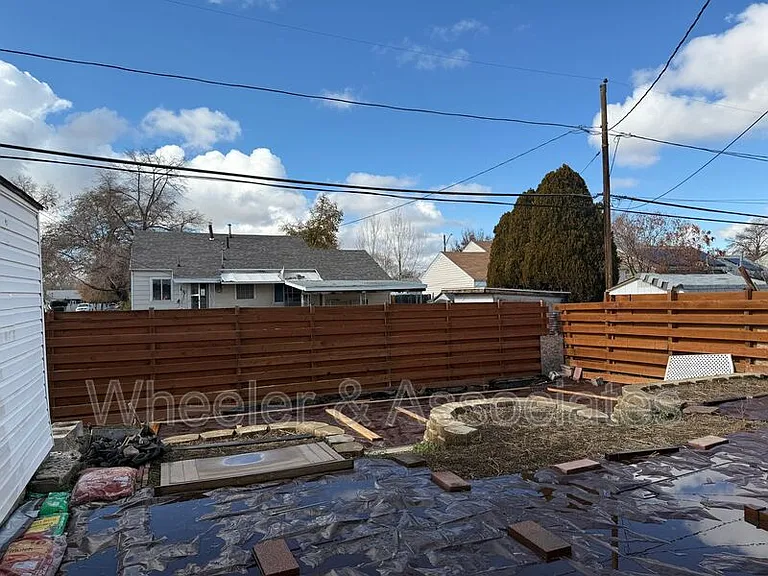 1118 S 700 W — Photo 22