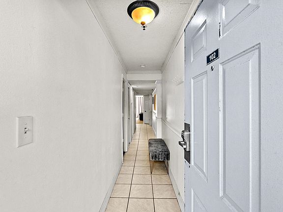 2nd image of 5511 N Ocean Blvd. #102